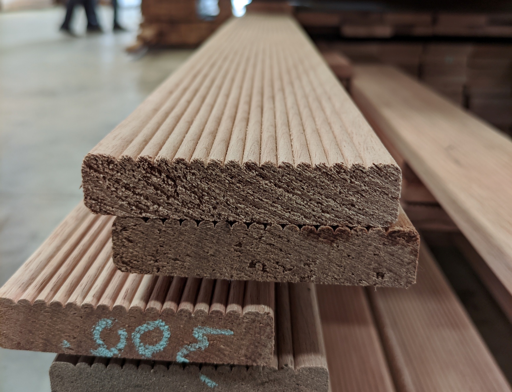 Decking Kayu Meranti